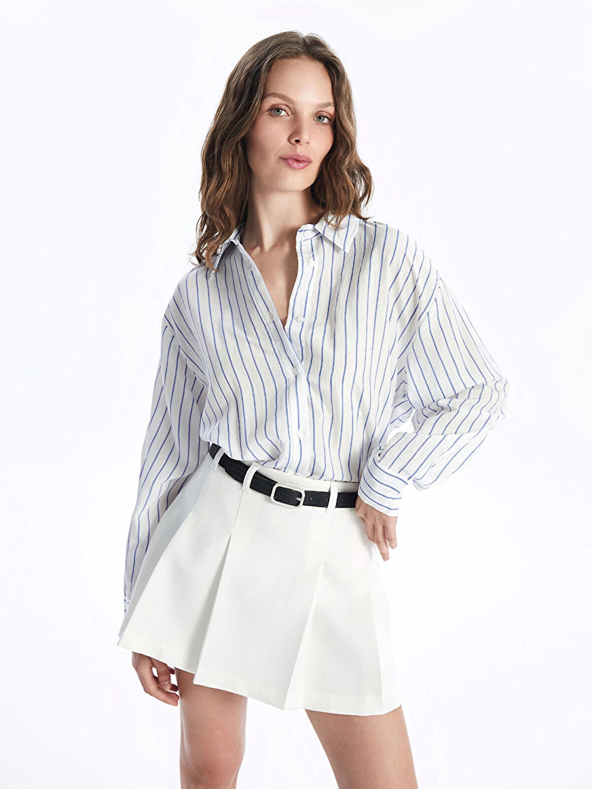 LCW Vision Beyaz Çizgili Uzun Kollu Oversize Kadın Gömlek