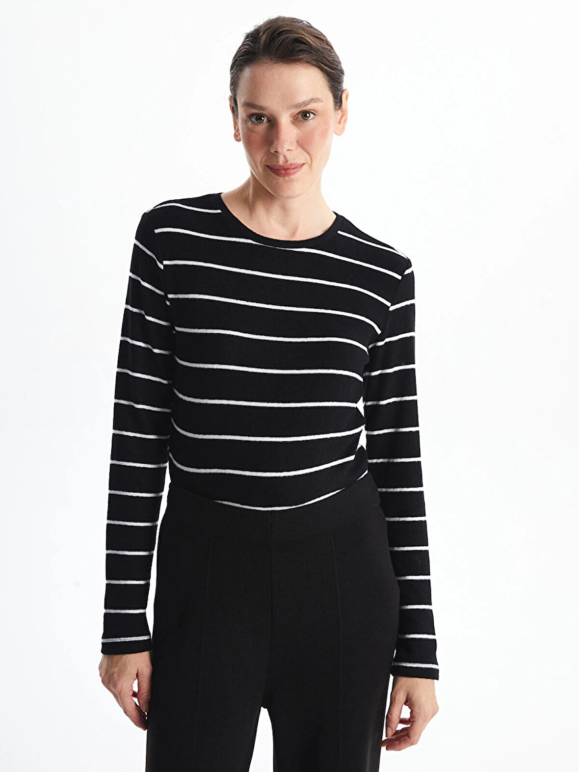 LCWAIKIKI Classic SİYAH Bisiklet Yaka Çizgili Kadın Tişört