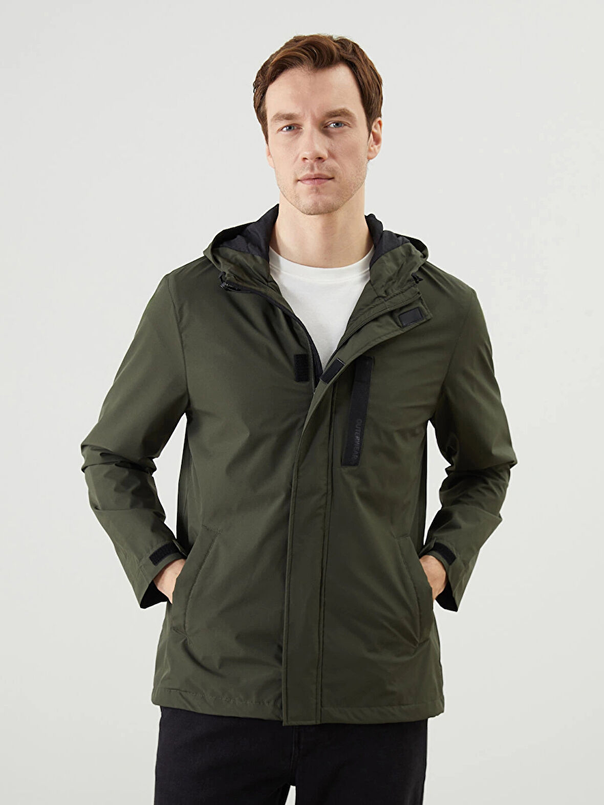 LCWAIKIKI Classic Haki Standart Kalıp Kapüşonlu Erkek Mont