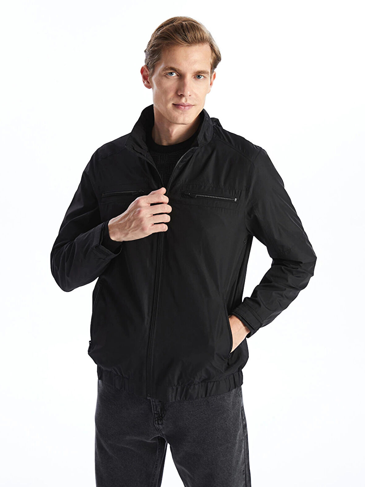 LCWAIKIKI Classic SİYAH Standart Kalıp Kapüşonlu Erkek Mont