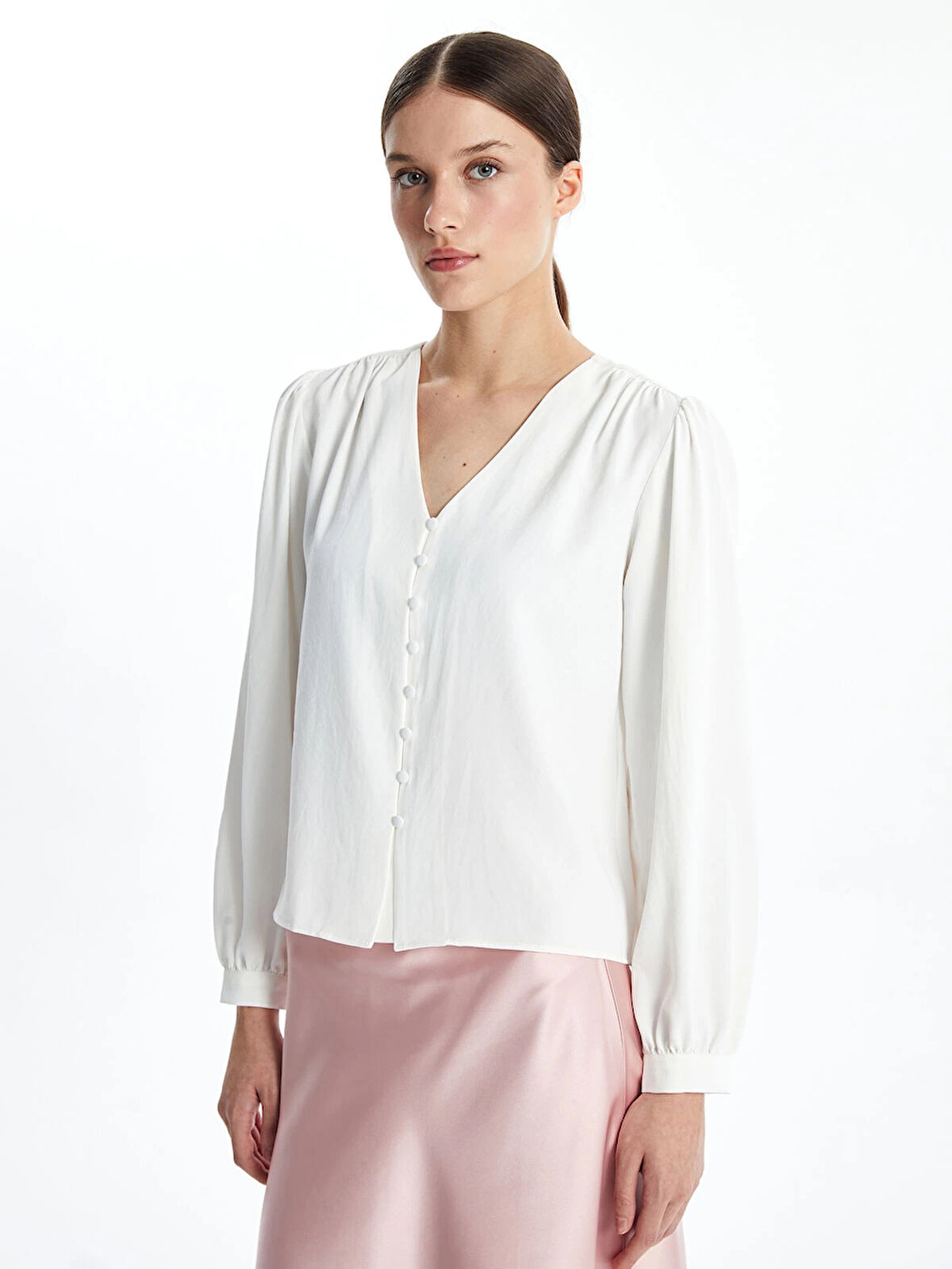 LCW Vision EKRU V Yaka Kadın Bluz