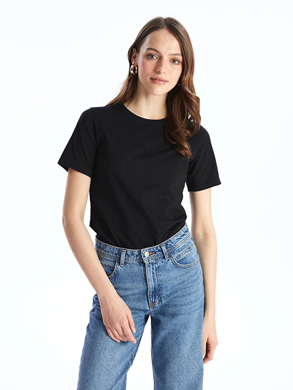 LCWAIKIKI Basic Siyah Bisiklet Yaka Düz Kısa Kollu Kadın Tişört
