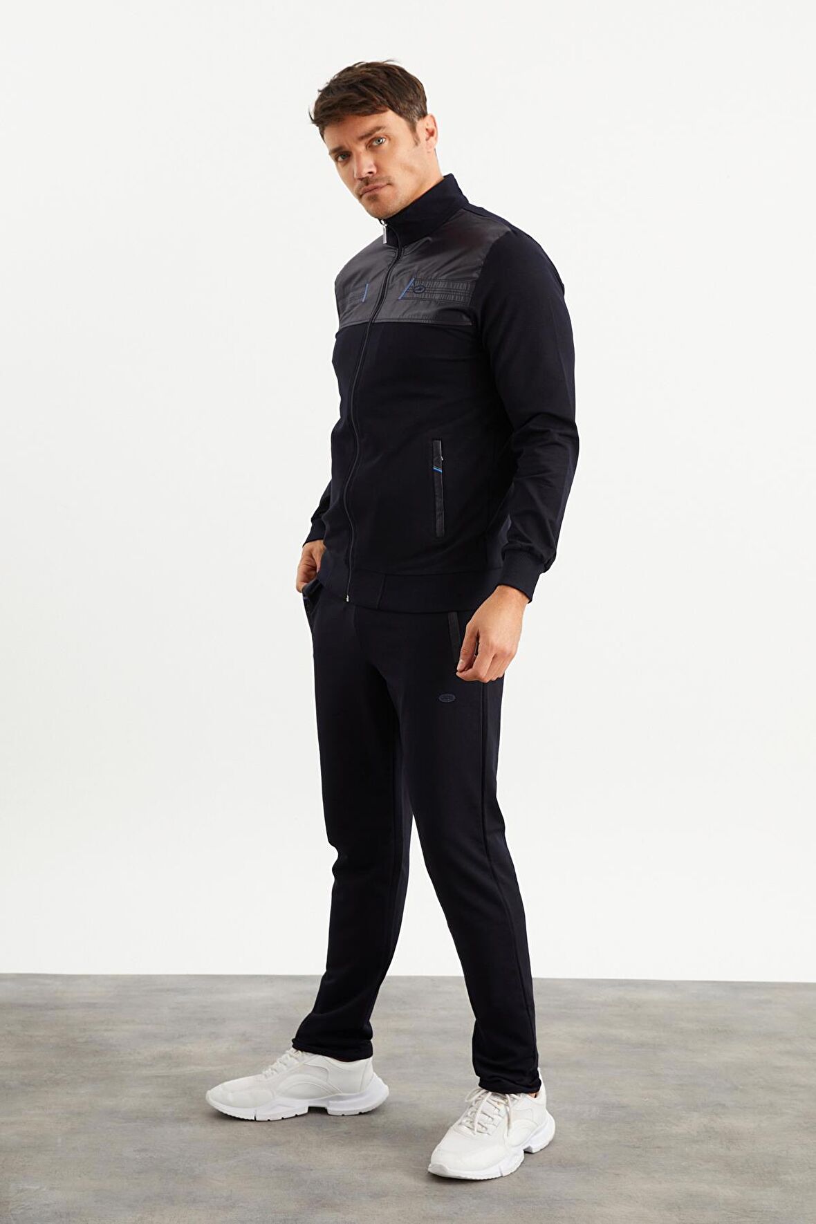 1201702 Erkek Eşofman Takım