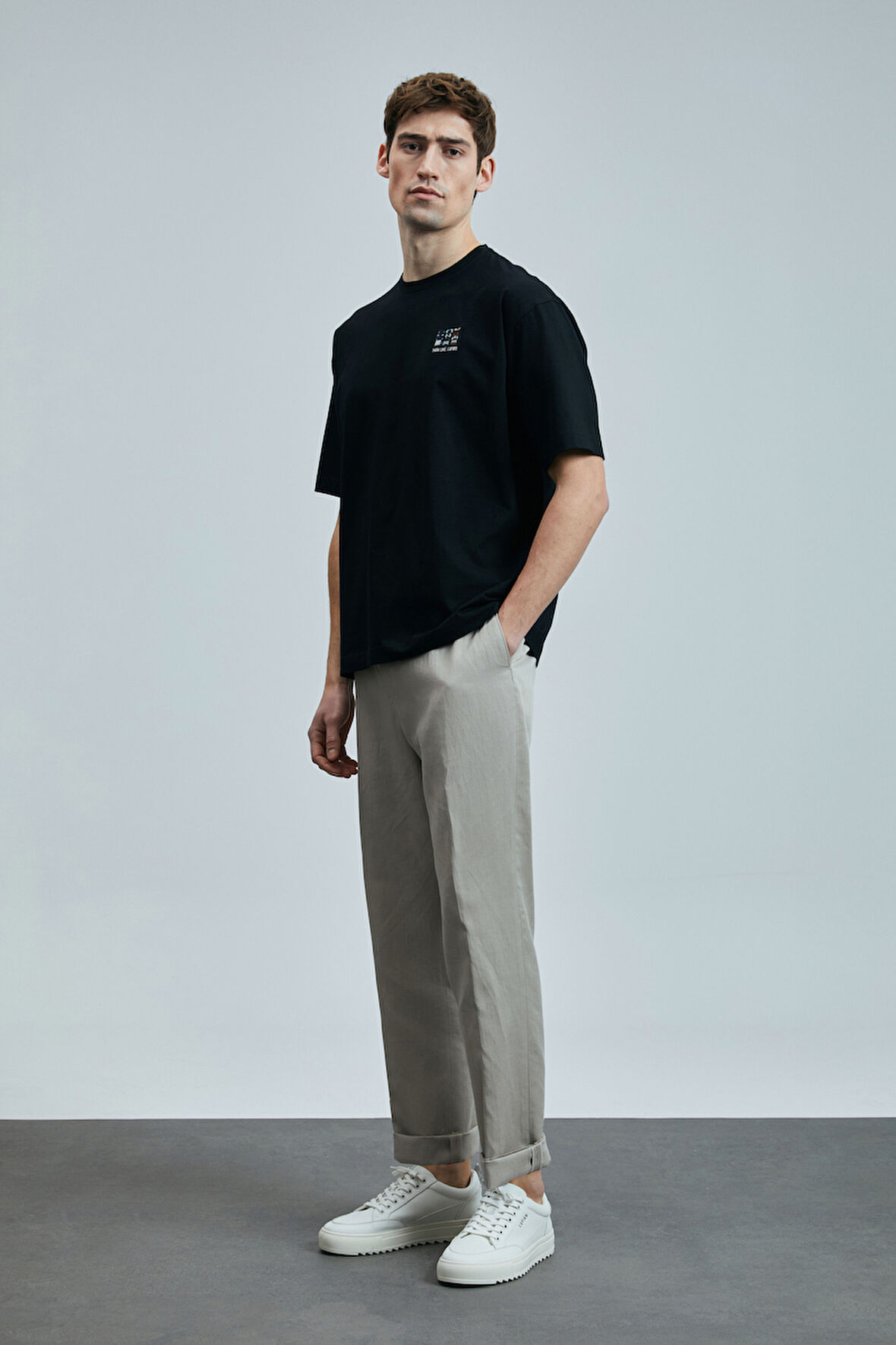 Lufian Erkek Mask Modern Grafik T-Shirt 111020248 Siyah