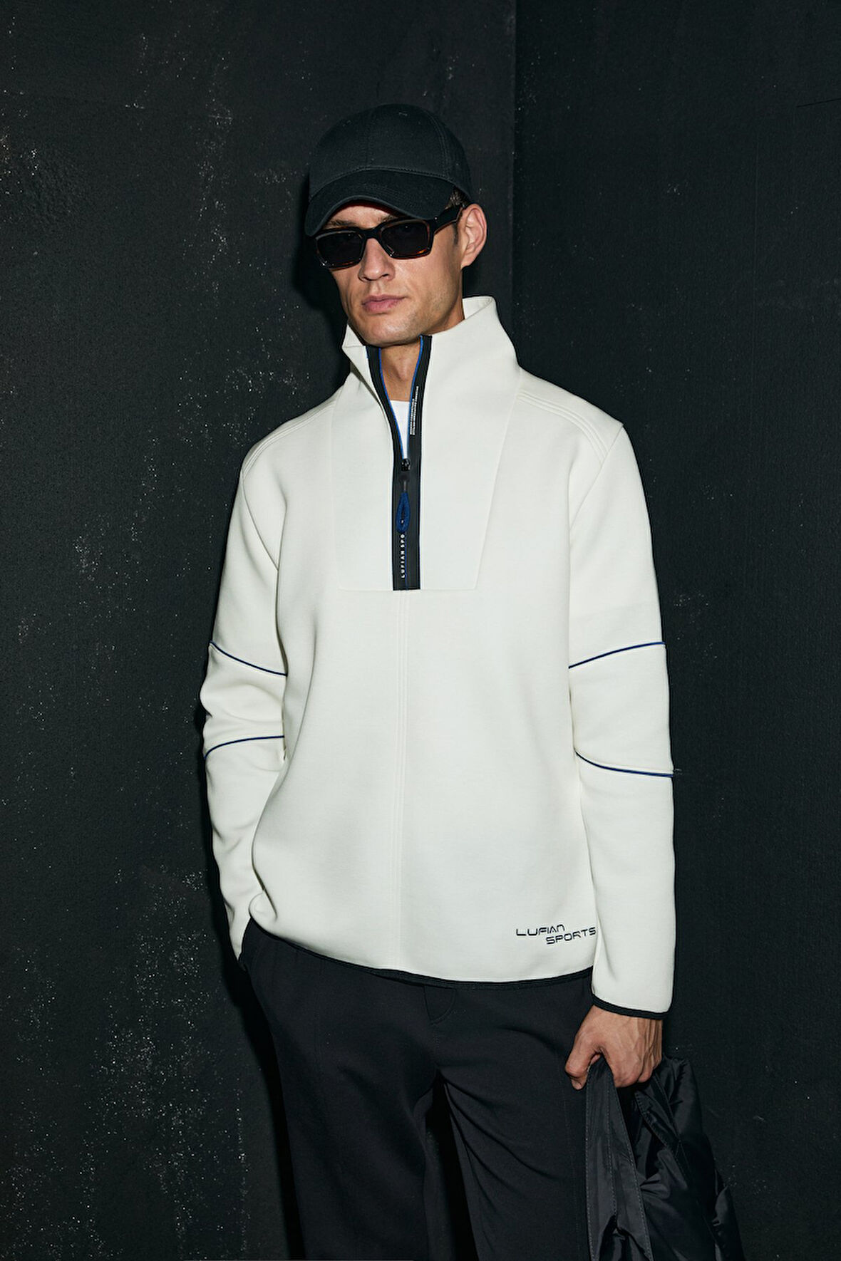 Lufian Erkek Art Sweatshirt 112030191 Kırık Beyaz