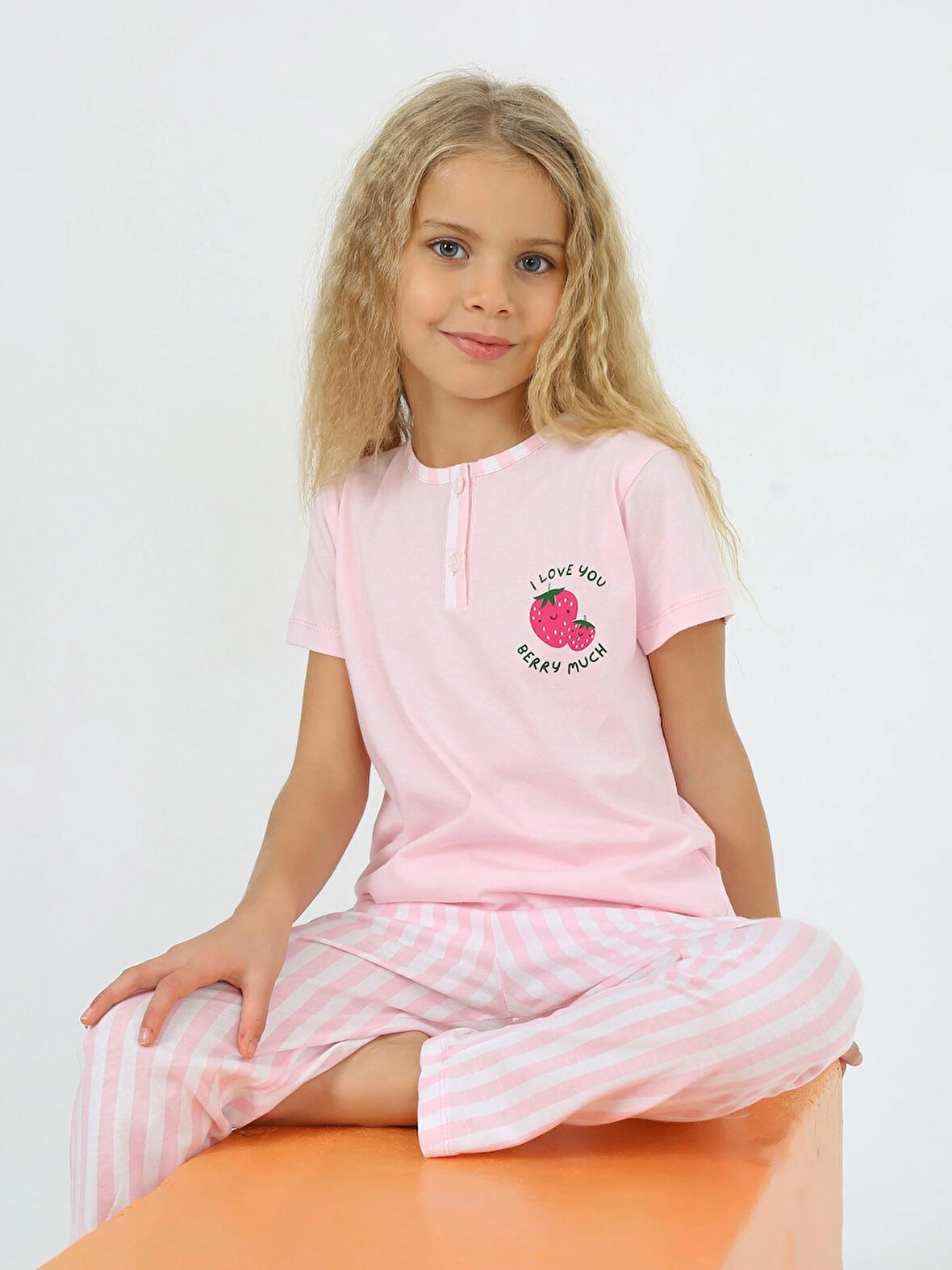 Kız Çocuk Kısa Kollu %100 Pamuklu Strawberry Pijama Takımı Pembe