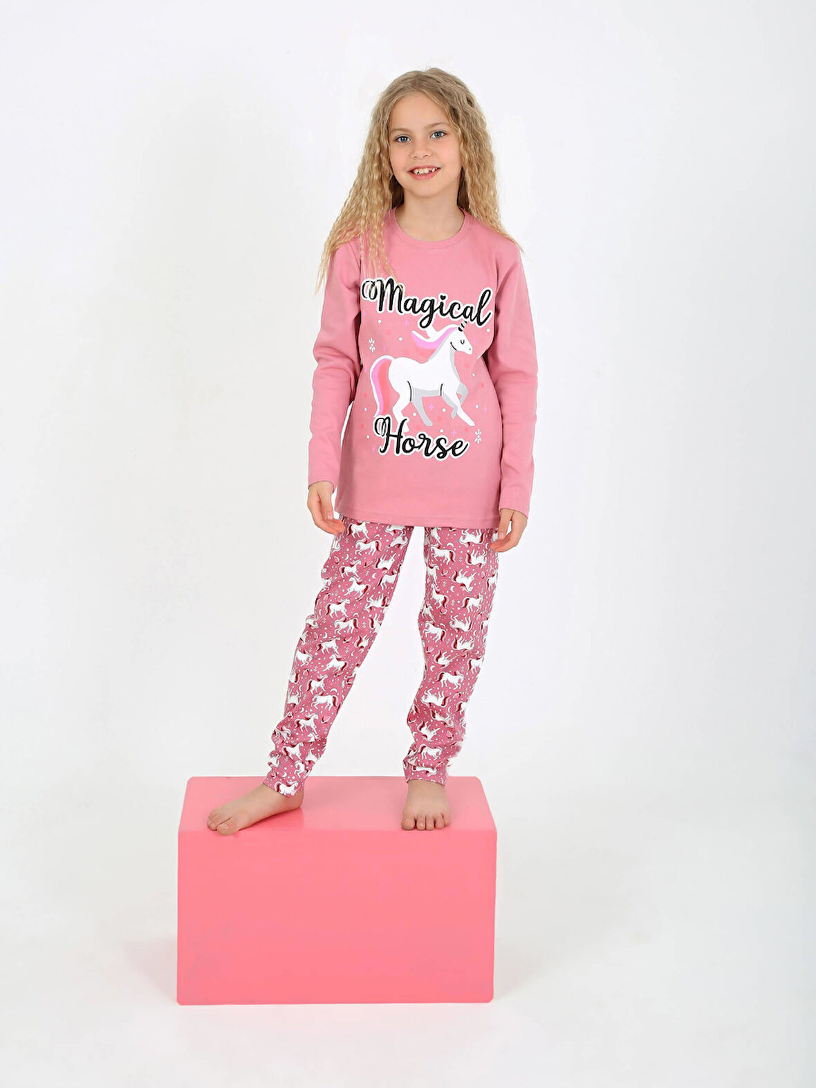 Kız Çocuk Uzun Kollu %100 Pamuklu Pijama Takımı Magical Horse