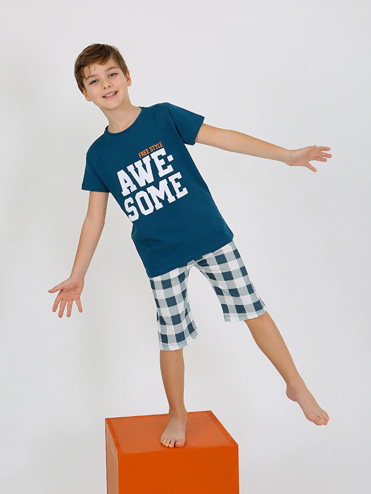 Erkek Çocuk Kısa Kollu Kapri %100 Pamuklu Pijama Takımı Awesome