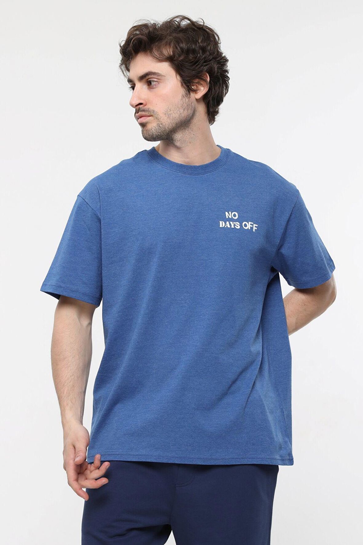 defy's ERKEK KISA KOLLU BASKILI OVERSIZE KALIP BİSİKLET YAKA TİŞÖRT KAR MELANJ - XS