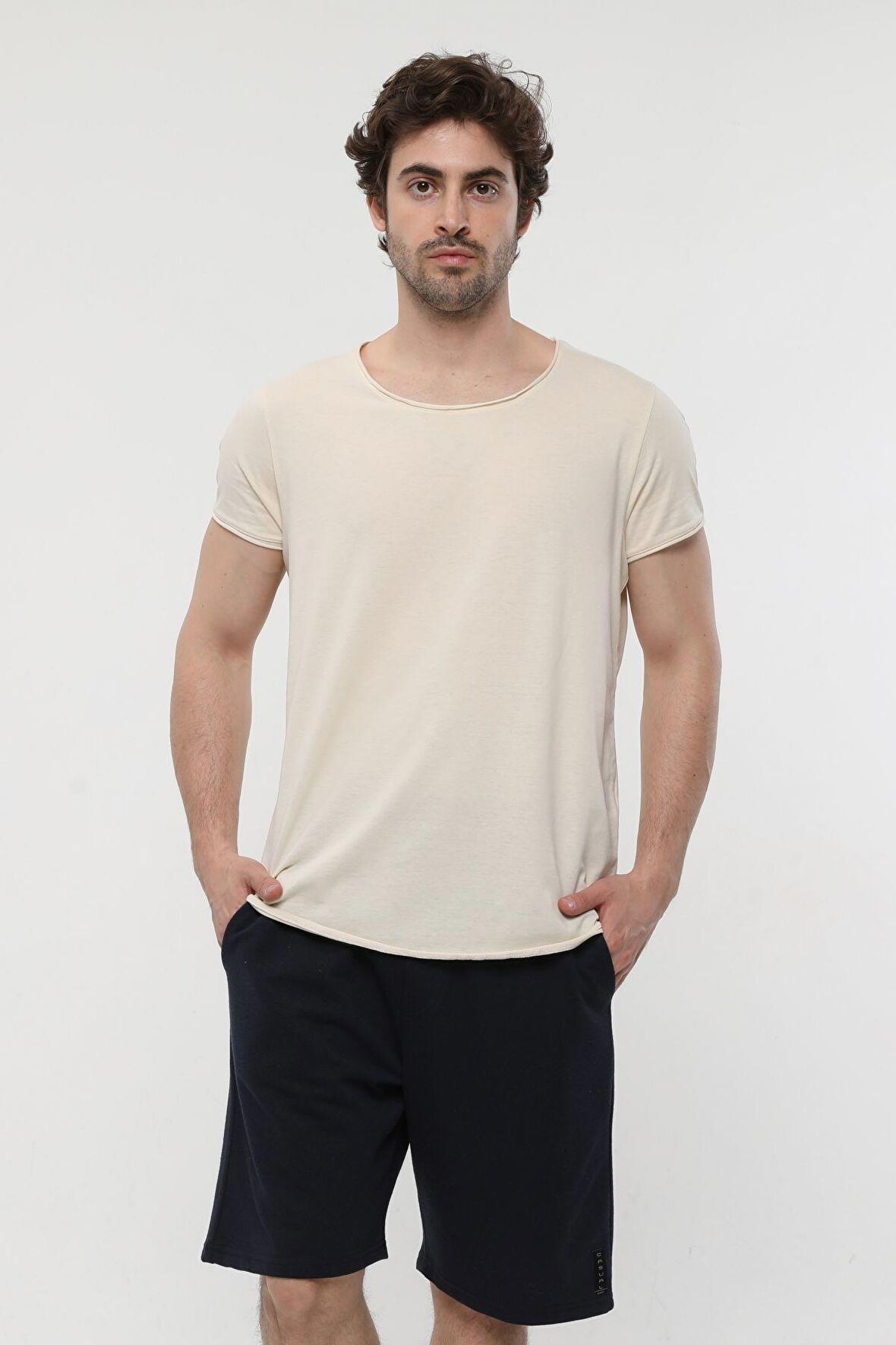 defy's ERKEK KISA KOLLU BASKILI OVERSIZE KALIP BİSİKLET YAKA TİŞÖRT KAR MELANJ - XS