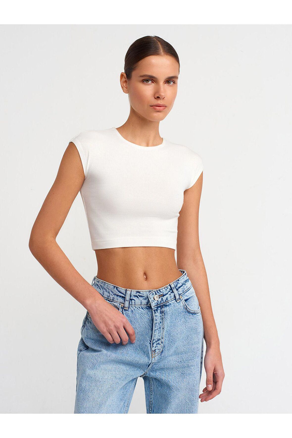 Dilvin Kadın Pamuk ve Modal Karışımlı Crop Top T-shirt - 30528