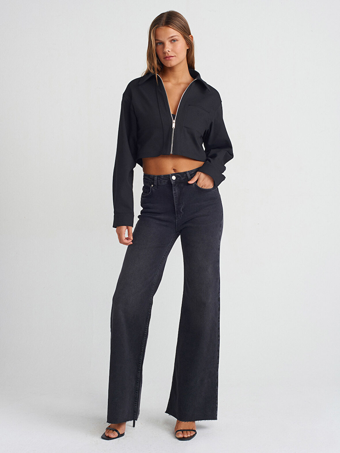 60748 DİLVİN CROP CEKET