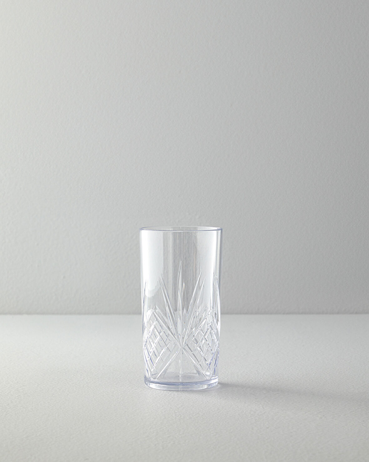 Olivia Akrilik Kırılmaz Bardak 600 ml Şeffaf