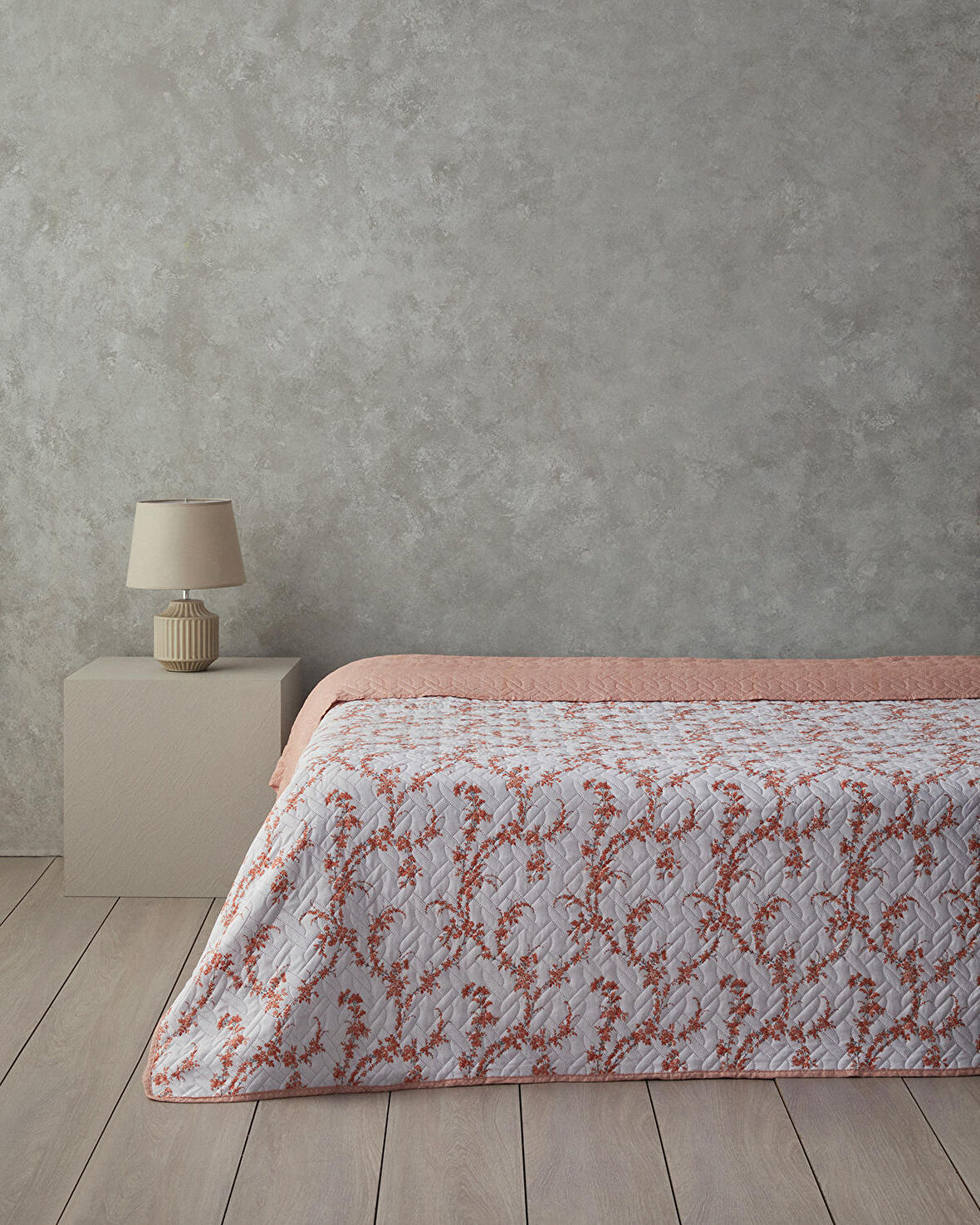 English Home Scroll Flowers Tek Kişilik Çok Amaçlı Örtü Turuncu