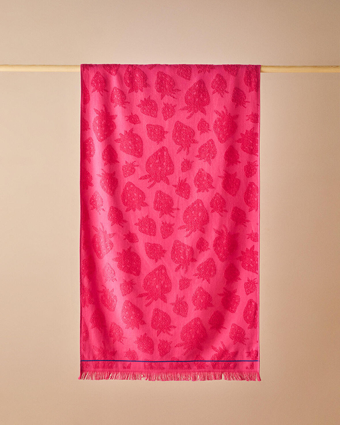 English Home Sweet Strawberry Pamuklu Plaj Havlusu Fuşya