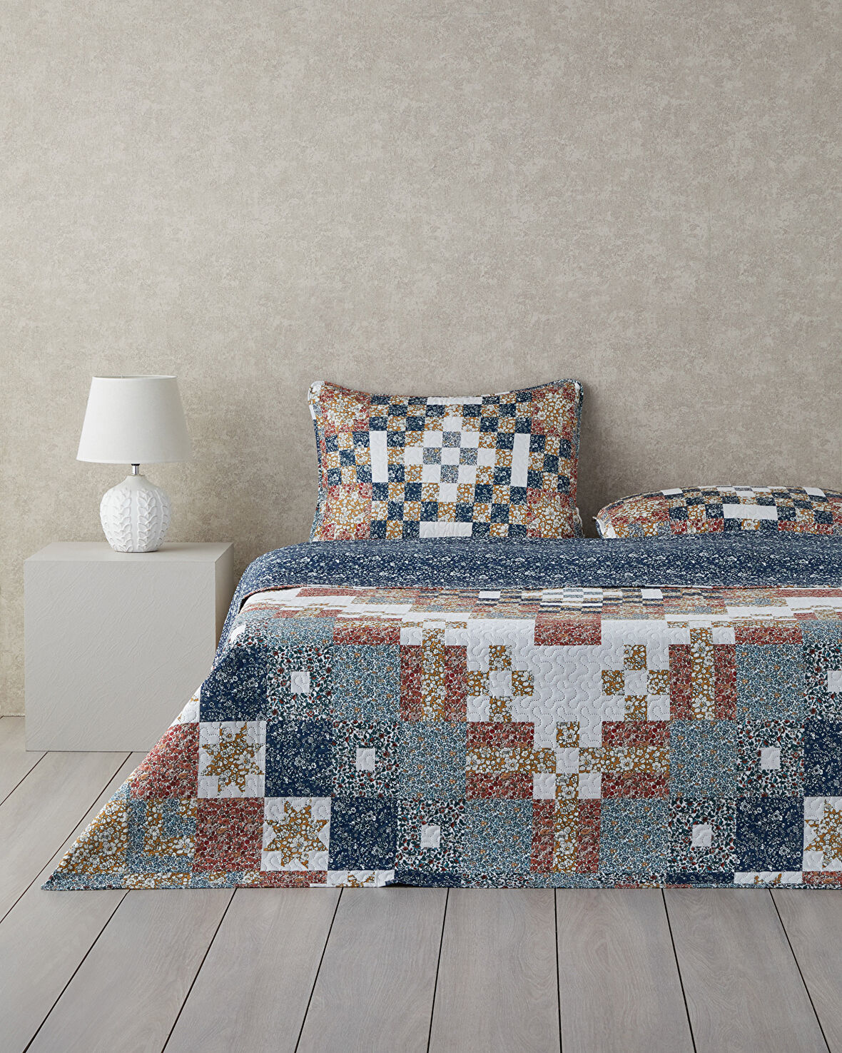 English Home Retro Tribute Çok Amaçlı King Size Yatak Örtüsü Takımı Hardal