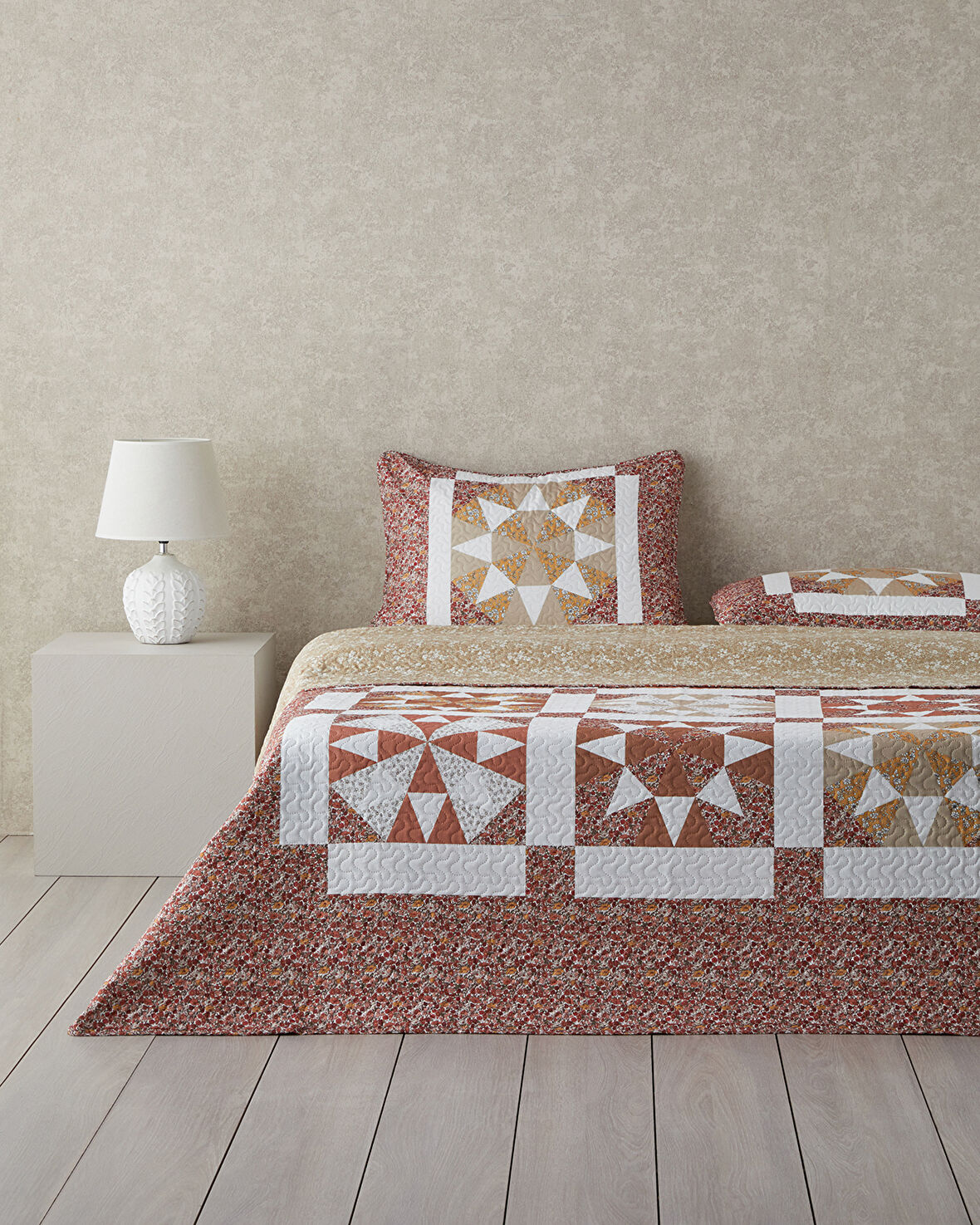 English Home Vintage Lace Patchwork Çok Amaçlı Tek Kişilik Yatak Örtüsü Takımı 160x220 cm Terracotta