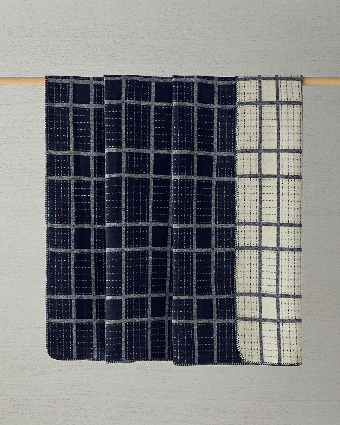 English Home Intense Stripe Pamuklu King Size Battaniye 220x240 cm Siyah