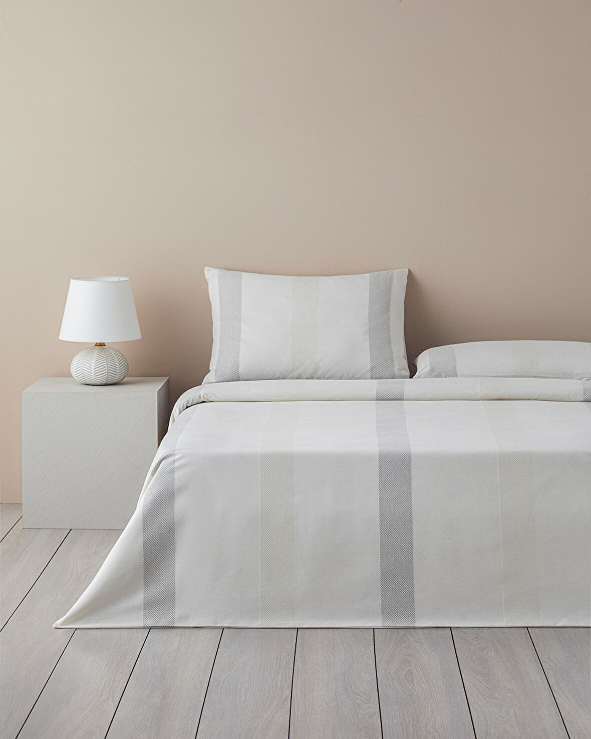 English Home Bold Braid İpliği Boyalı King Size Nevresim Takımı 240x220 cm Gri