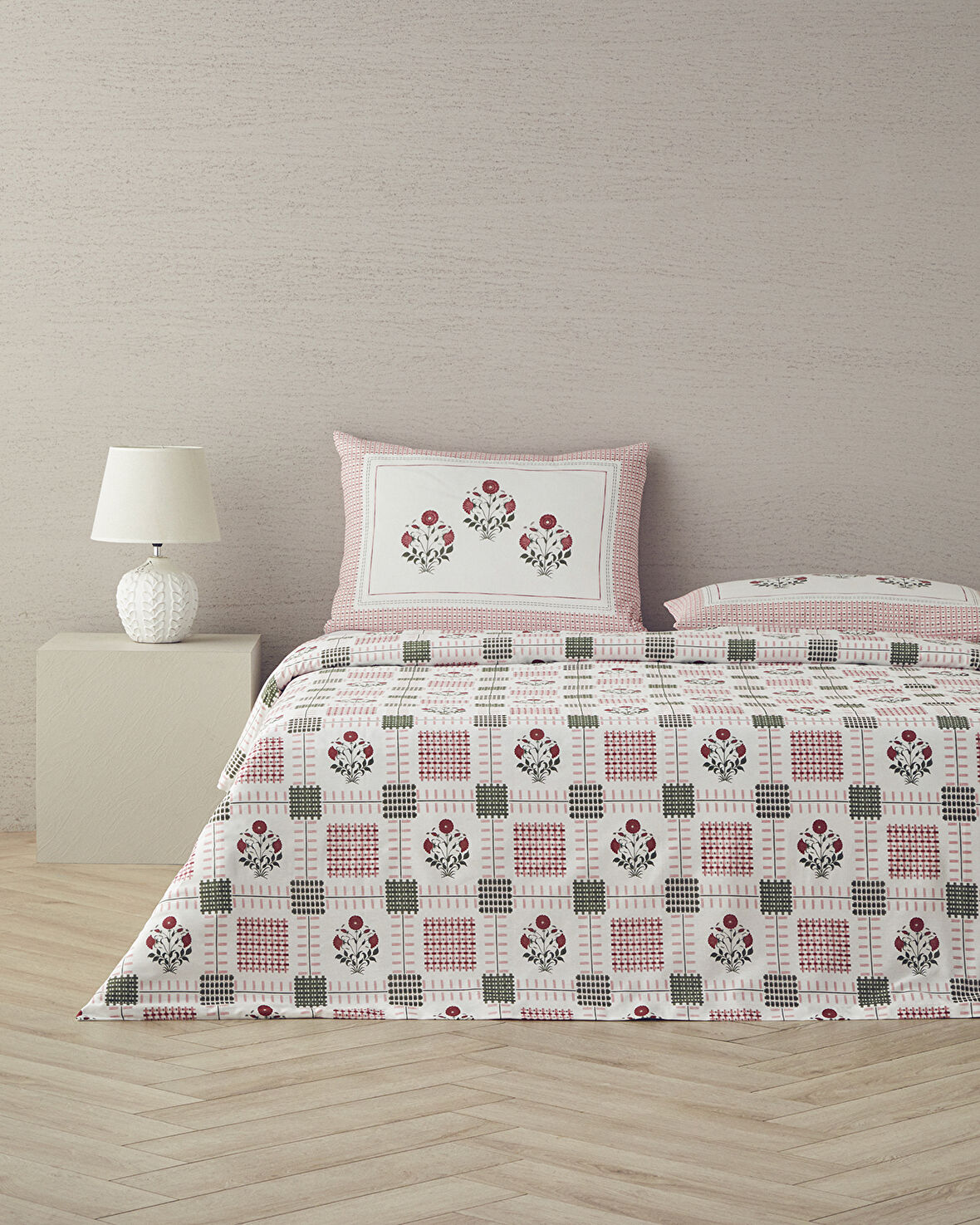 English Home Floral Grid Pamuklu King Size Nevresim Seti Gül Kurusu