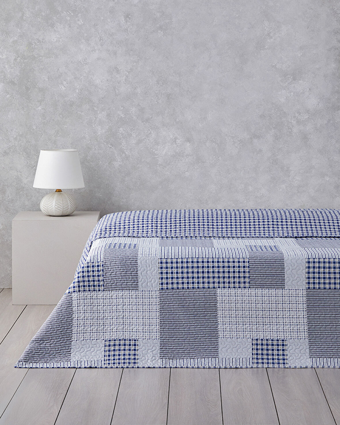 Urban Patchwork Tek Kişilik Çok Amaçlı Örtü 160x220 cm Lacivert