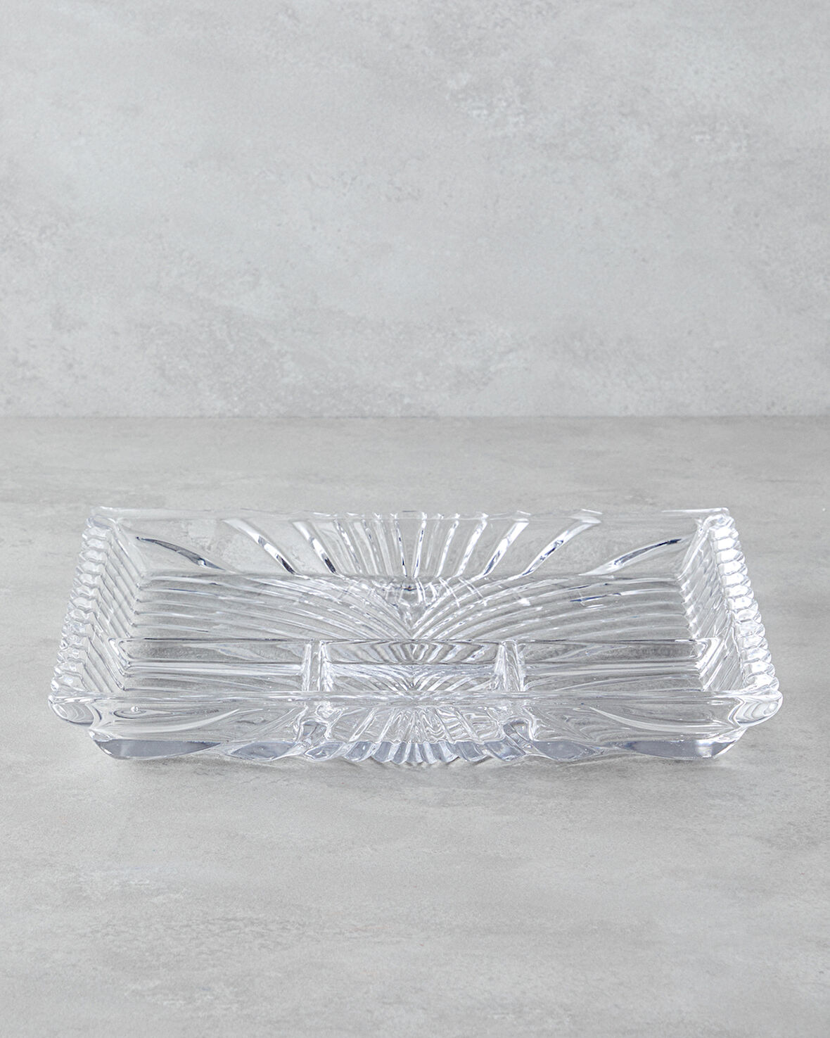 Aura Cam Sunumluk 33x31x4 Cm Şeffaf