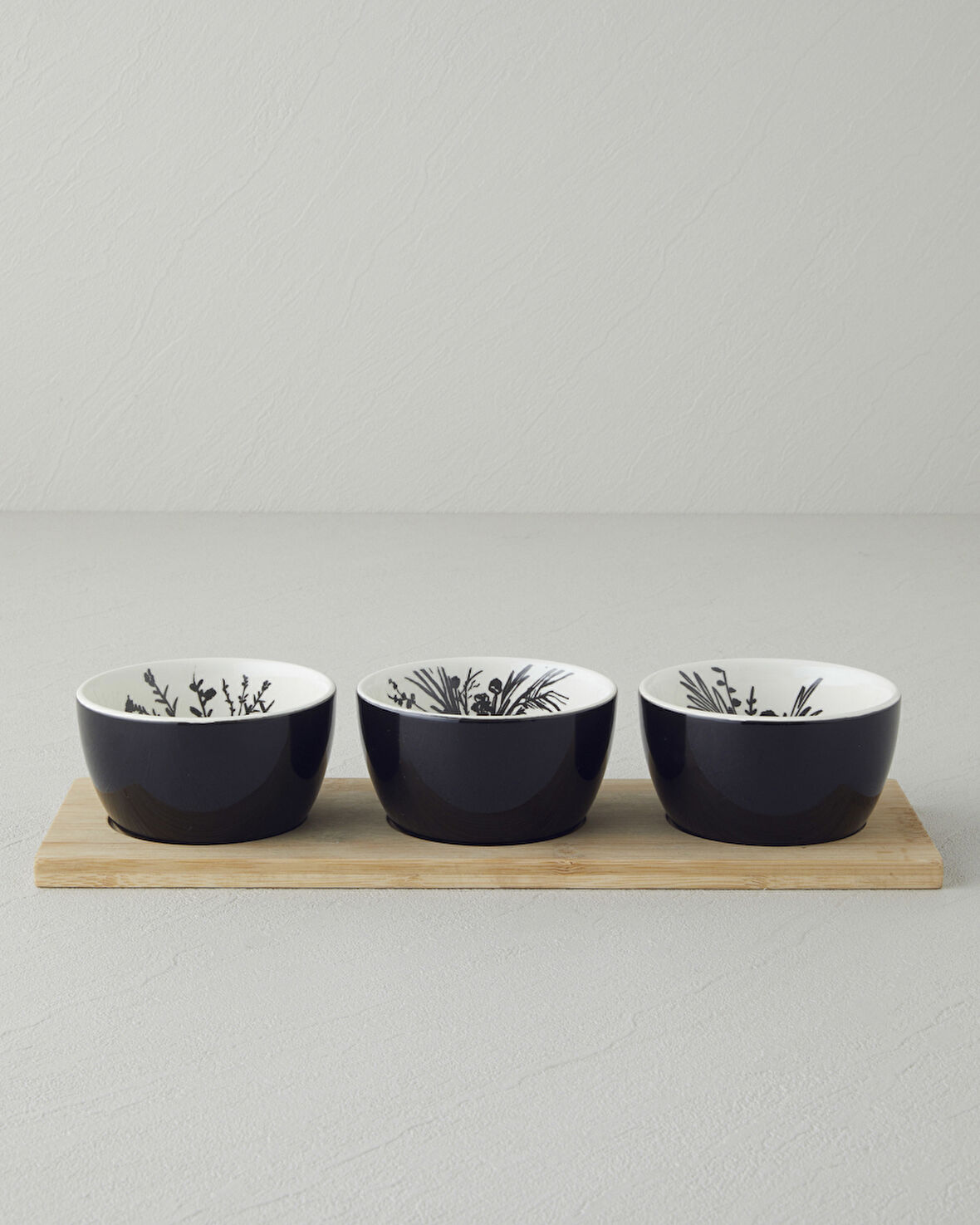 Floral Grace Stoneware 4 Parça Sunumluk 9,5x5 cm Siyah - Beyaz