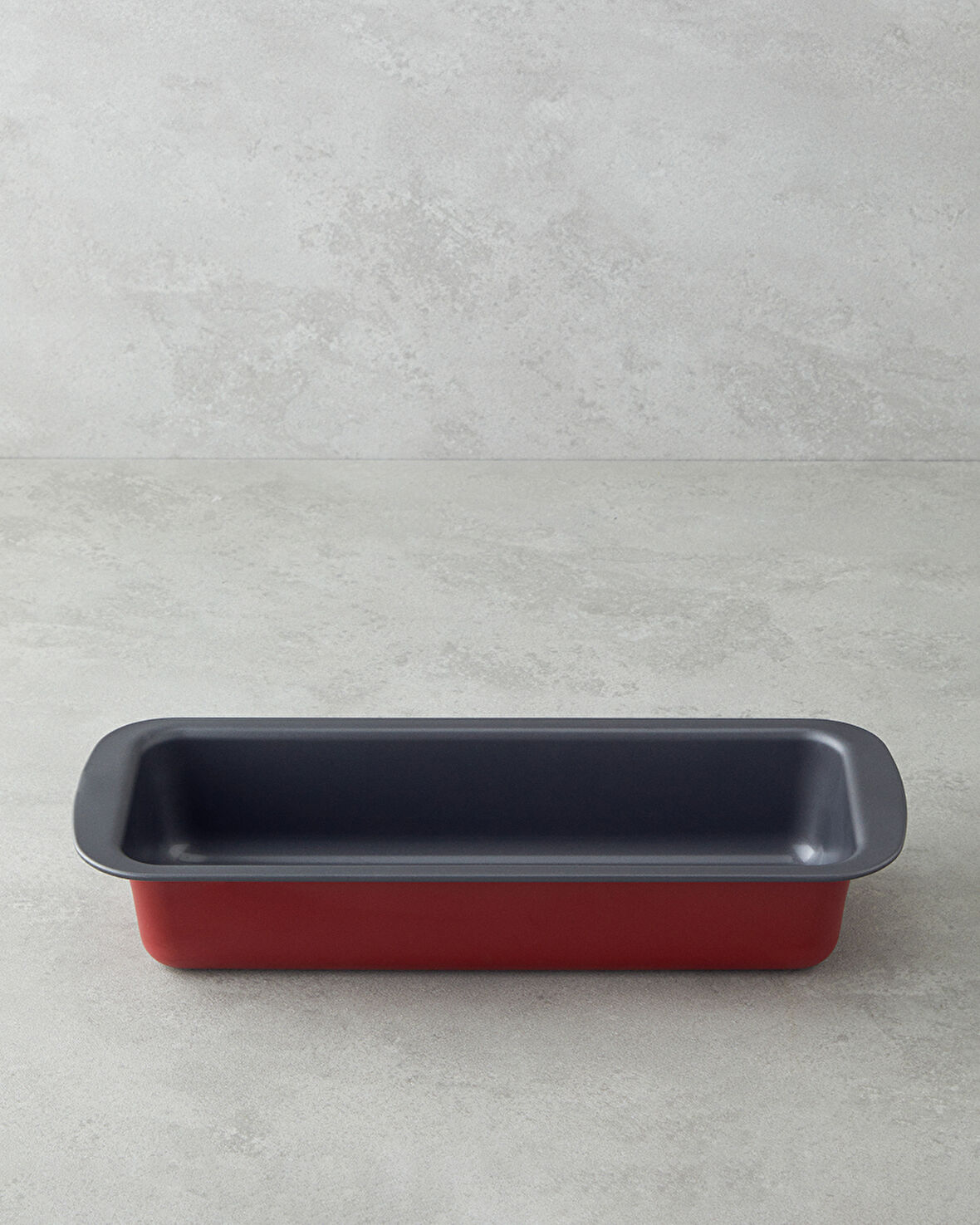 Baker’s Choice Karbon Çelik Baton Kek Kalıbı 30 x 11 x 6,4 cm Kırmızı