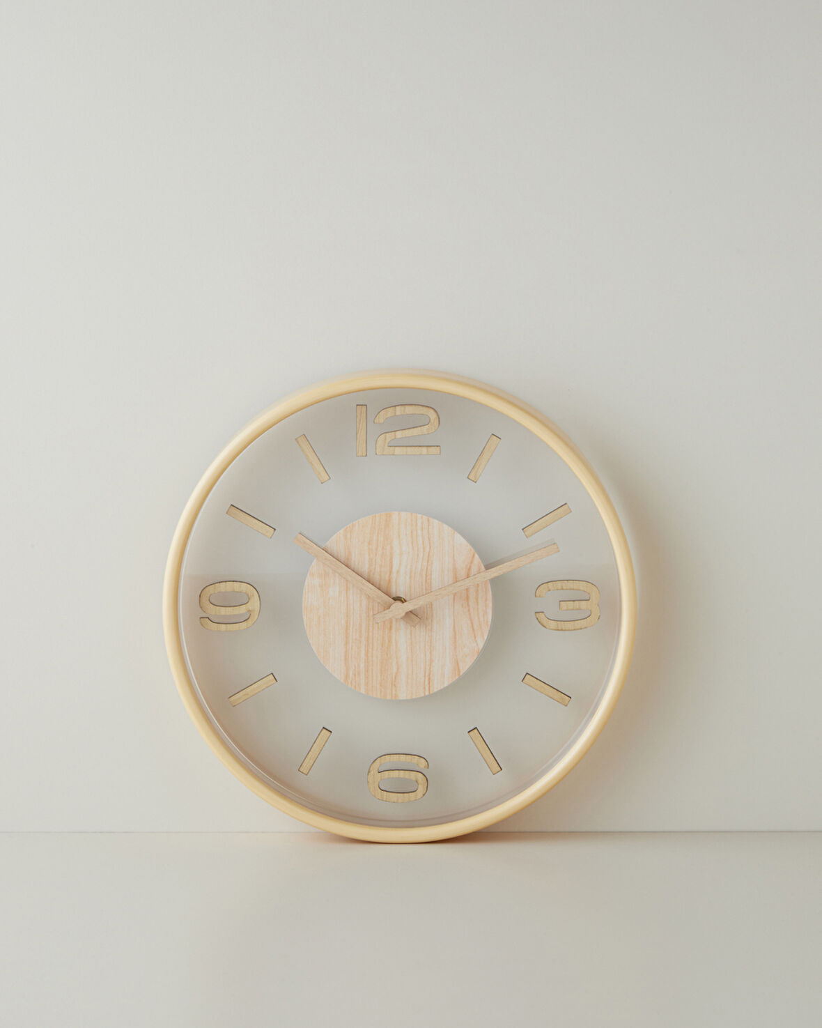 Cara Duvar Saati 30 cm Krem