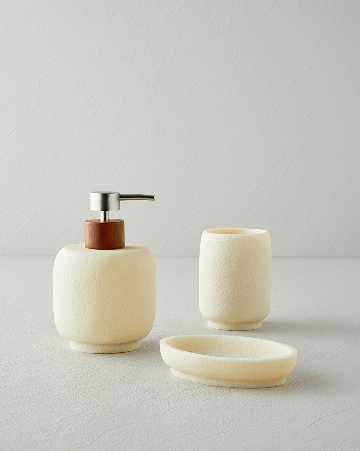 Jessica 3’lü Set Banyo Seti 16 cm Bej