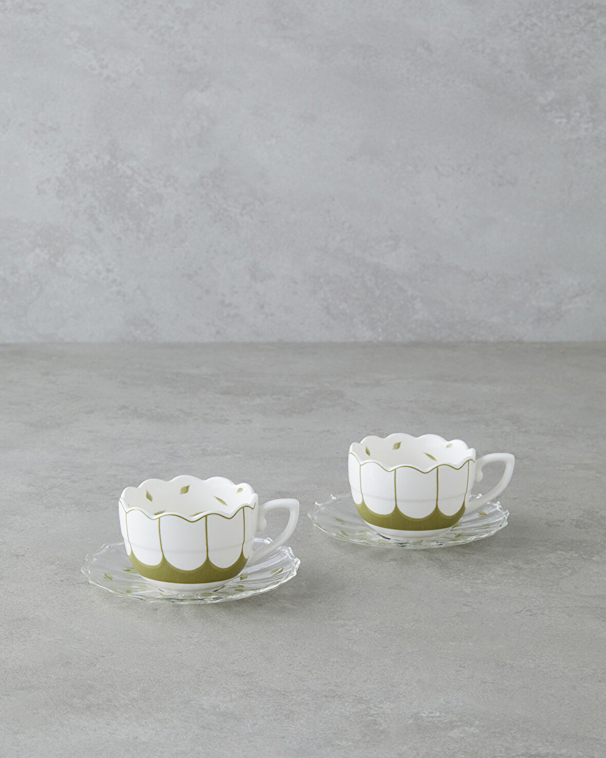 Purepetal New Bone China 4 Parça 2 Kişilik Cam Tabaklı Kahve Fincan Takımı 80 ml Yeşil