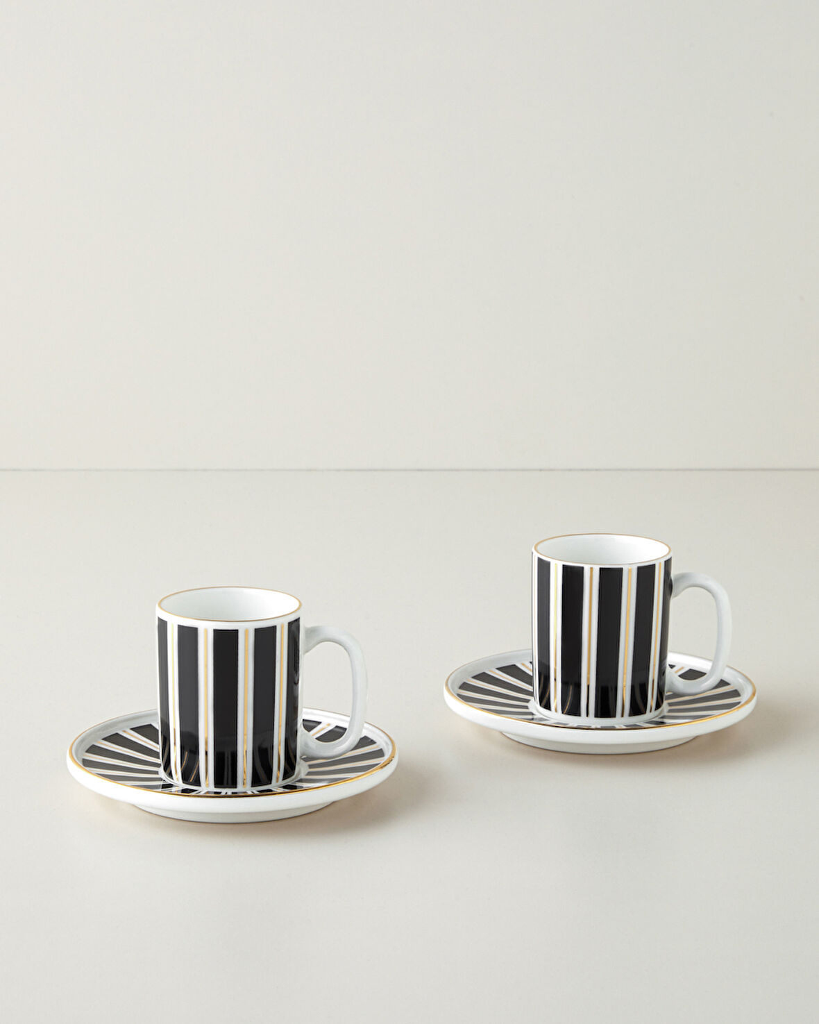 Luxe White Bone Porselen 4 Parça 2 Kişilik Kahve Fincan Takımı 90 ml Siyah-Beyaz-Gold
