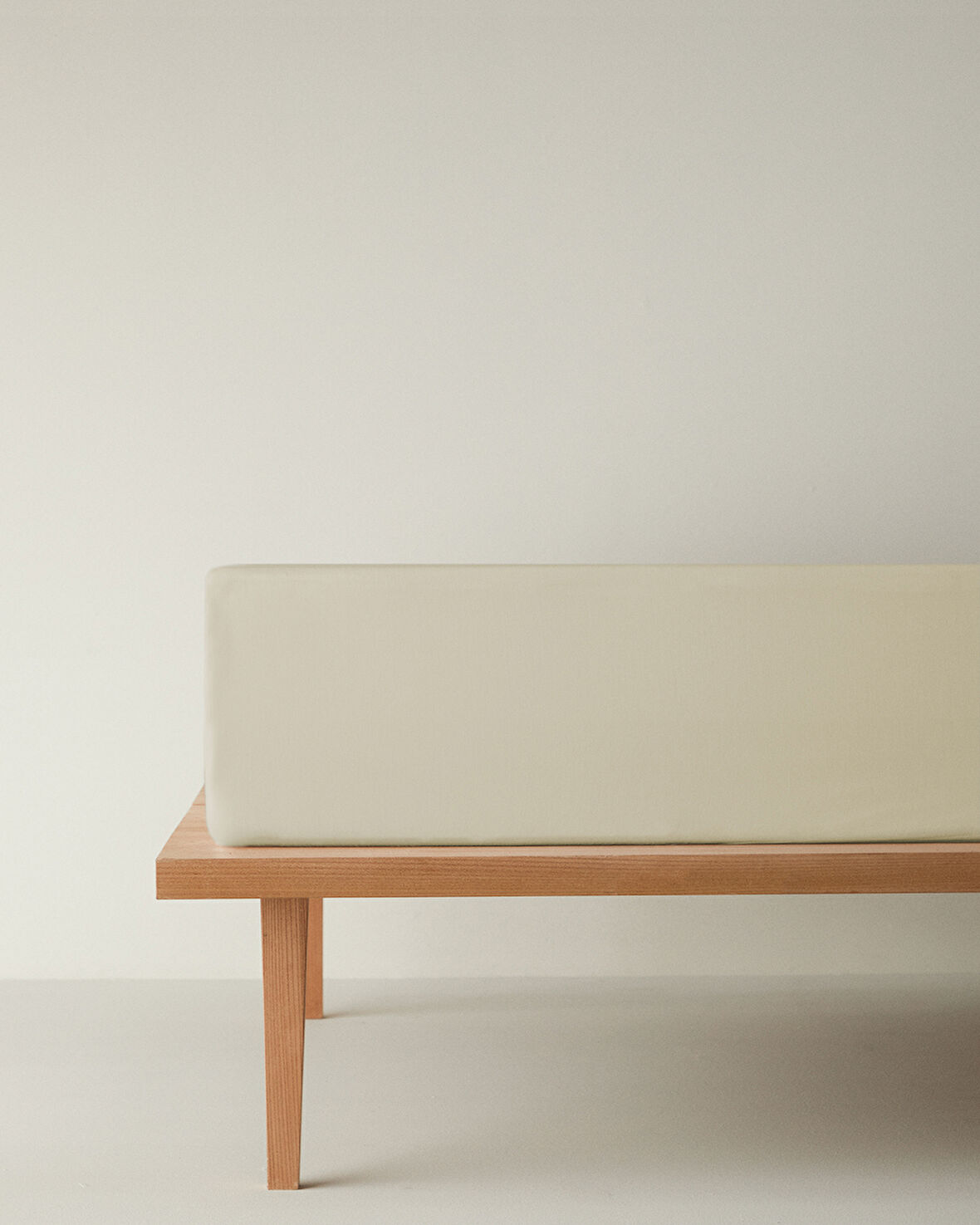 Novella Premium Soft Cotton Tek Kişilik Lastikli Çarşaf 100x200 cm Krem
