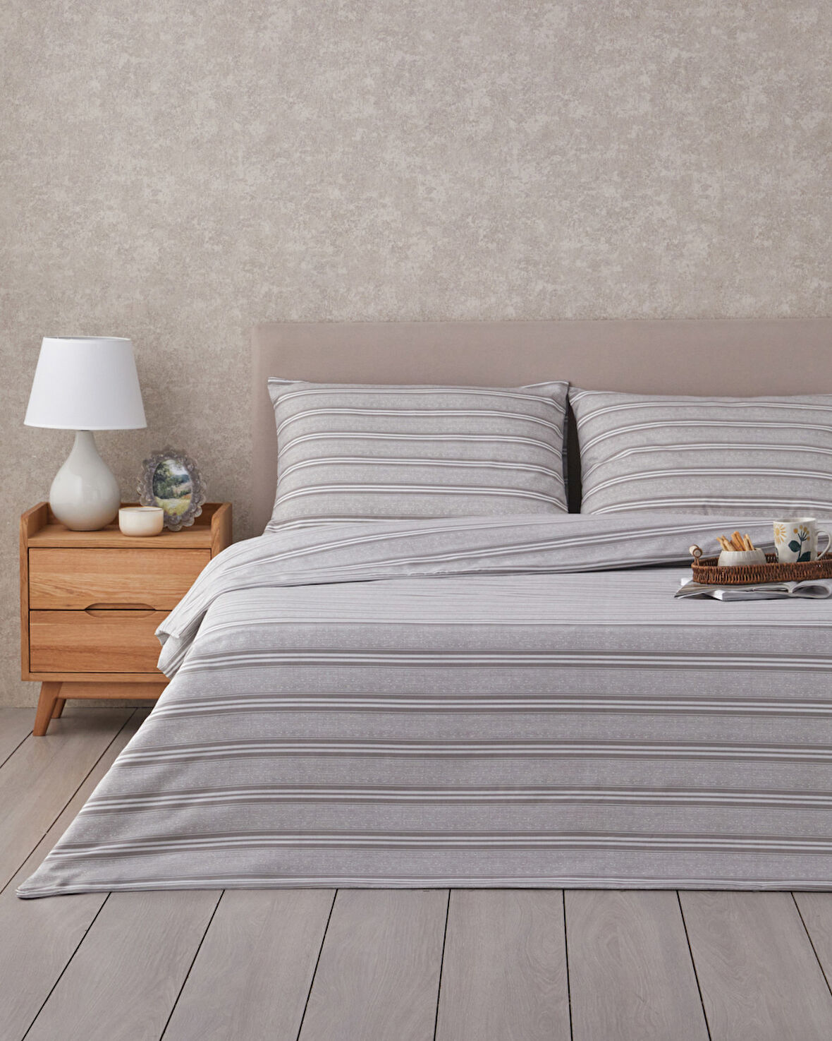 Sleek Lines Kolay Ütülenir Çift Kişilik Nevresim Takımı 200x220 cm Gri