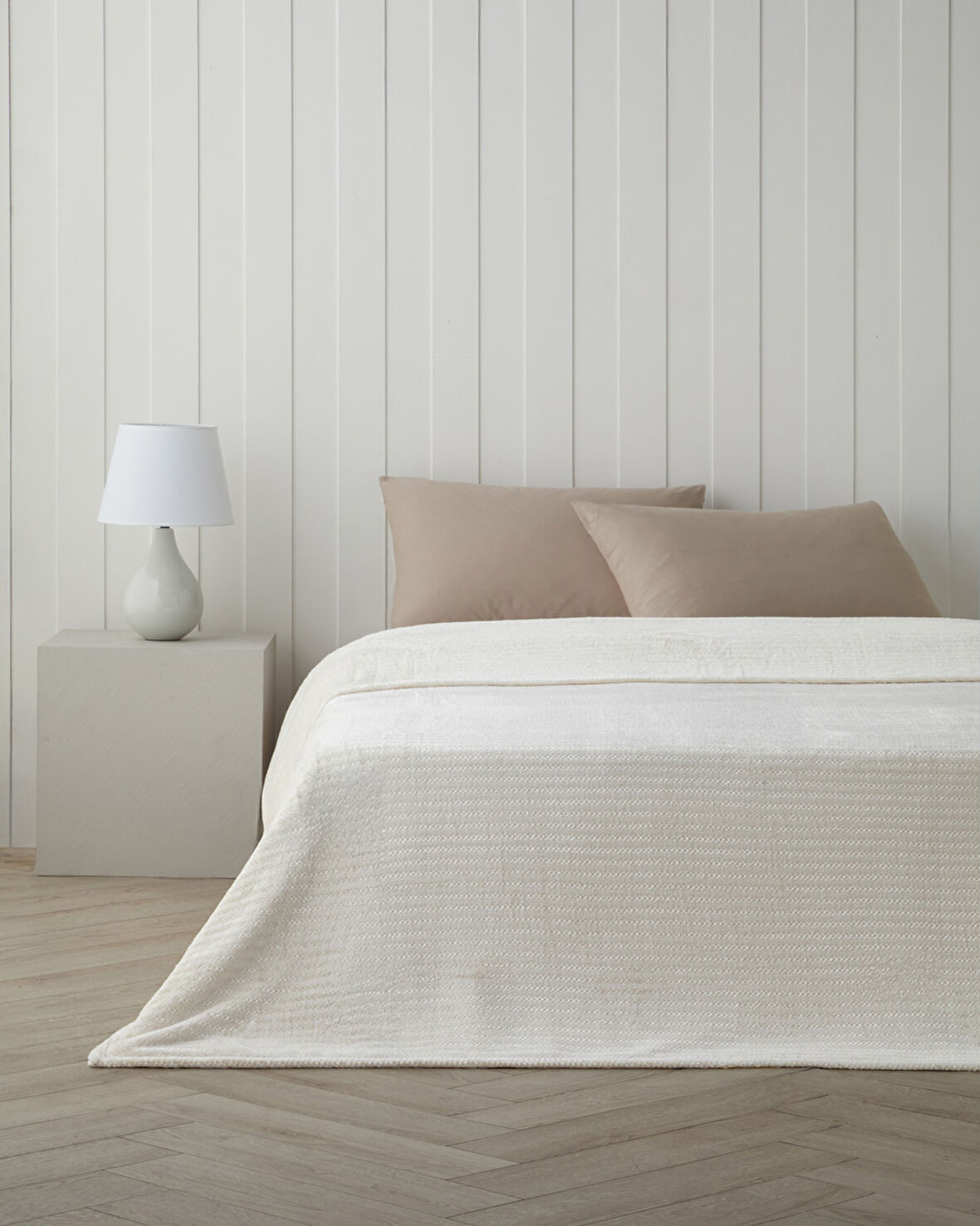 Shiny Lines Floşlu Supersoft Tek Kişilik Battaniye 150x200 cm Krem