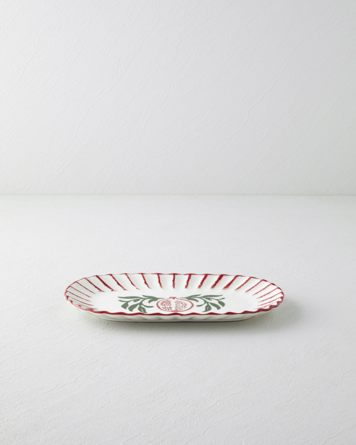 Etna Seramik Kayık Tabak 28,5x15,5 cm Kırmızı