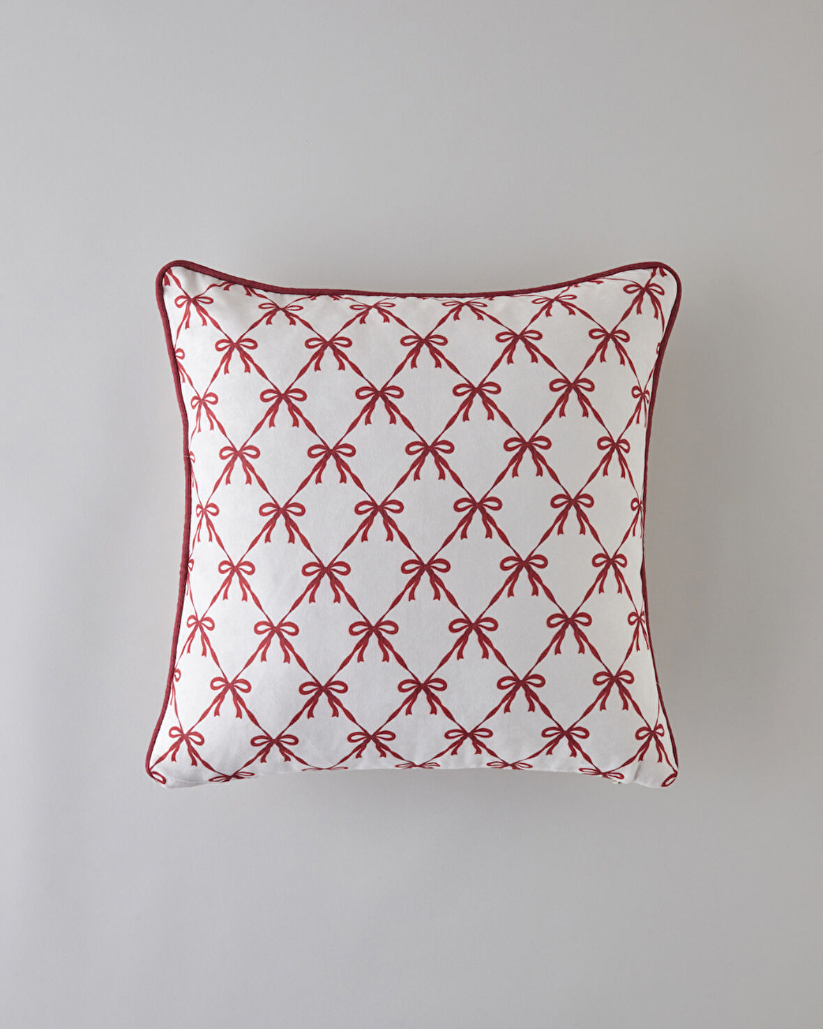 Hollya Kırlent Kılıfı 45x45 cm Kırmızı