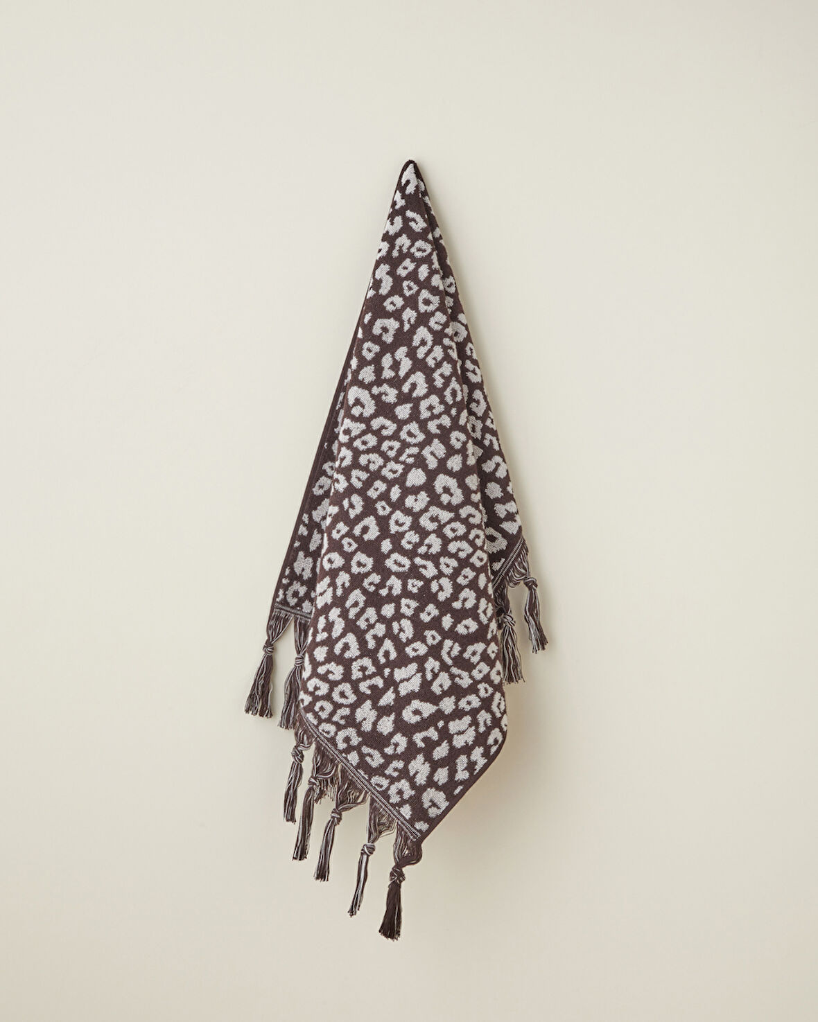 Noir Leopard Pamuk Püsküllü Yüz Havlusu 50x80 cm Ekru-Kahve