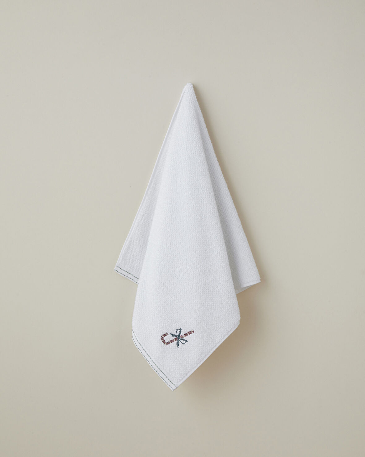 Candy Cane Pamuk Nakışlı Yüz Havlusu 50x80 cm Beyaz