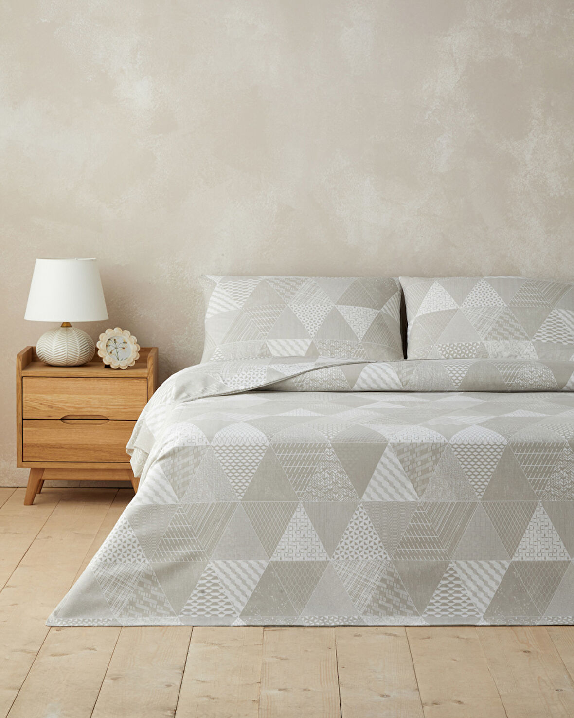 Trio Patch Kolay Ütülenir Tek Kişilik Nevresim Takımı 160x220 cm Bej