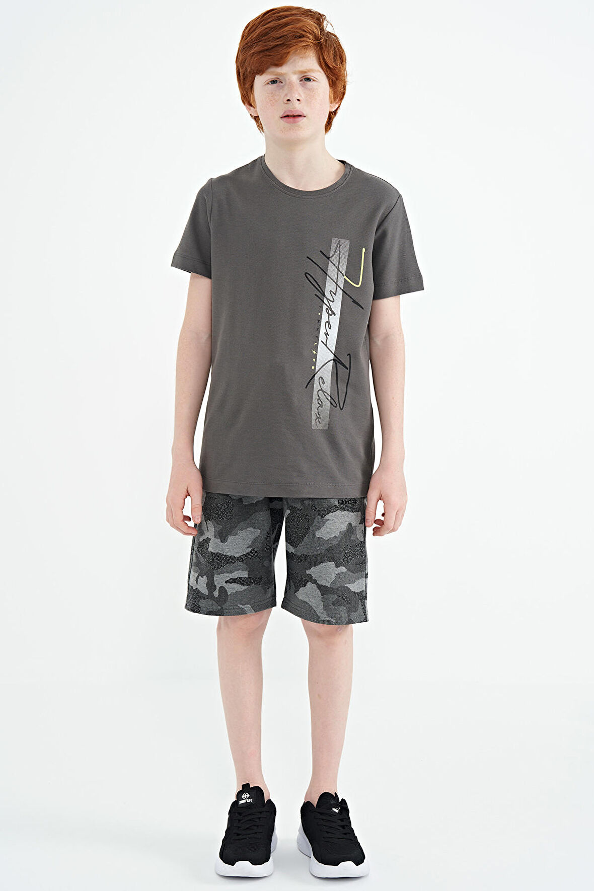 Koyu Gri Yazı Baskılı O Yaka Standart Kalıp Erkek Çocuk T-Shirt - 11119 | 3-4 Yaş