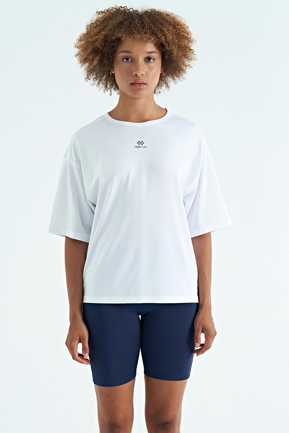 Beyaz O Yaka Baskı Detaylı Oversize Kısa Kol Kadın T-Shirt - 97263 | XL