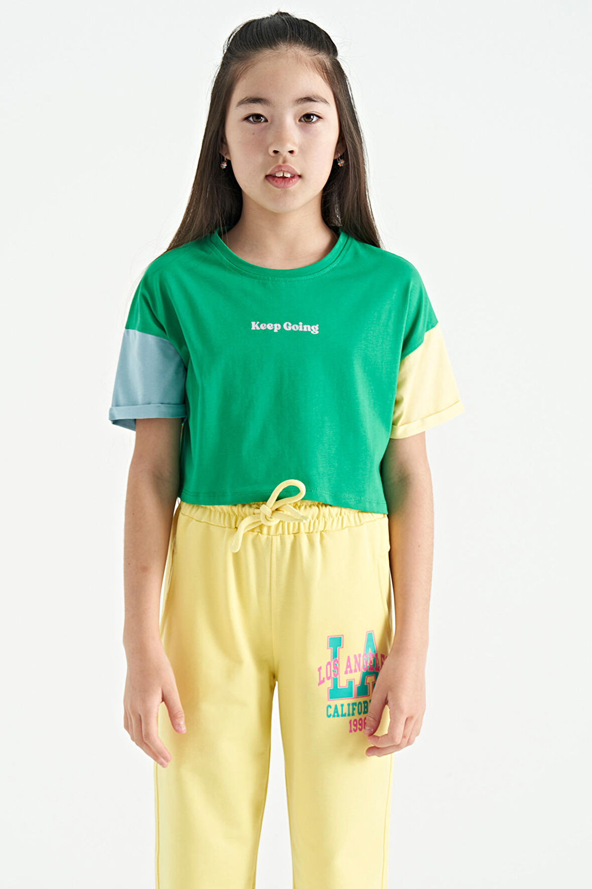 Yeşil Yazı Baskılı O Yaka Düşük Omuzlu Oversize Kız Çocuk T-Shirt - 75130 | 11-12 Yaş