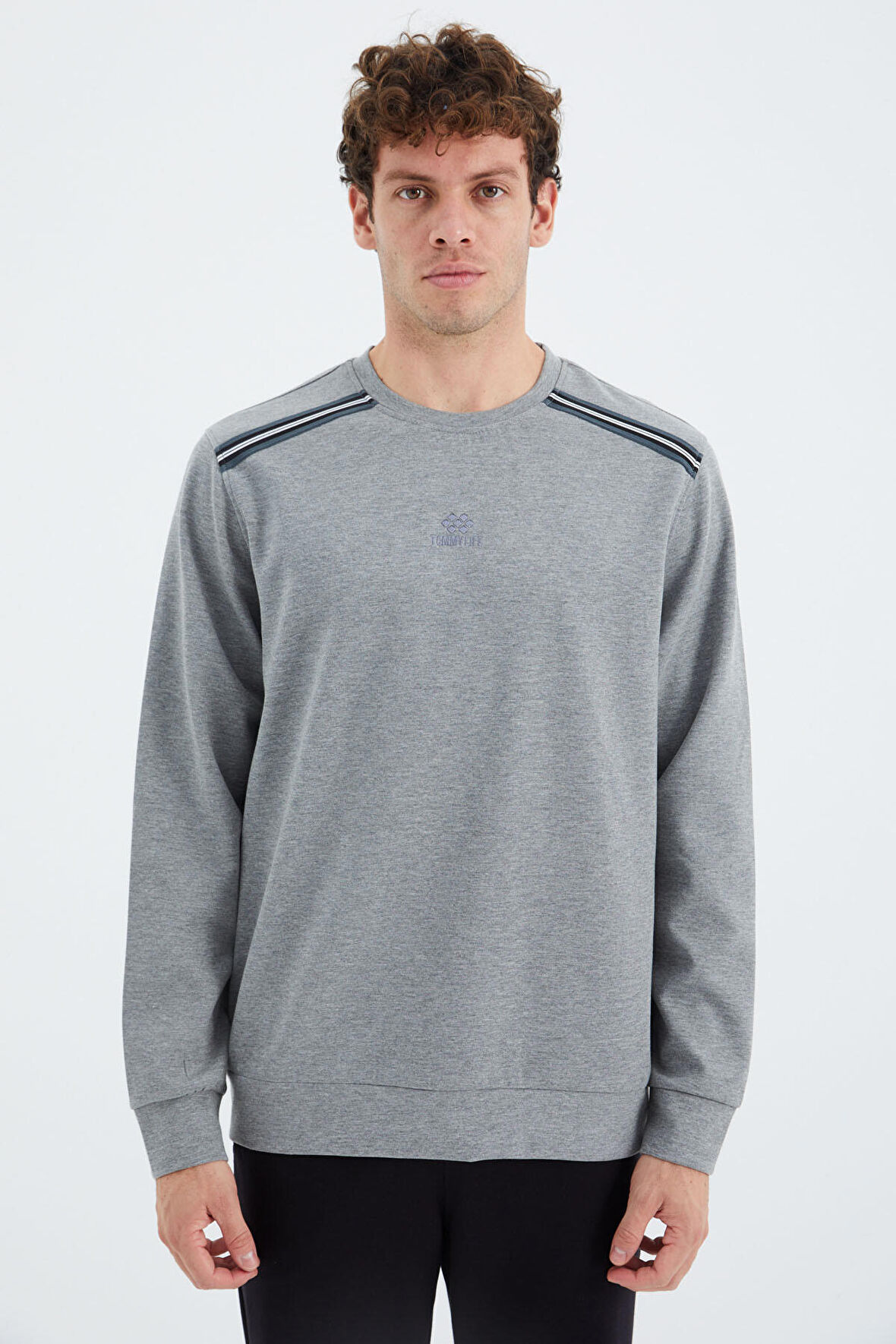 Gri Melanj O Yaka Omuz Şerit Detaylı Rahat Kalıp Erkek Sweatshirt - 88279