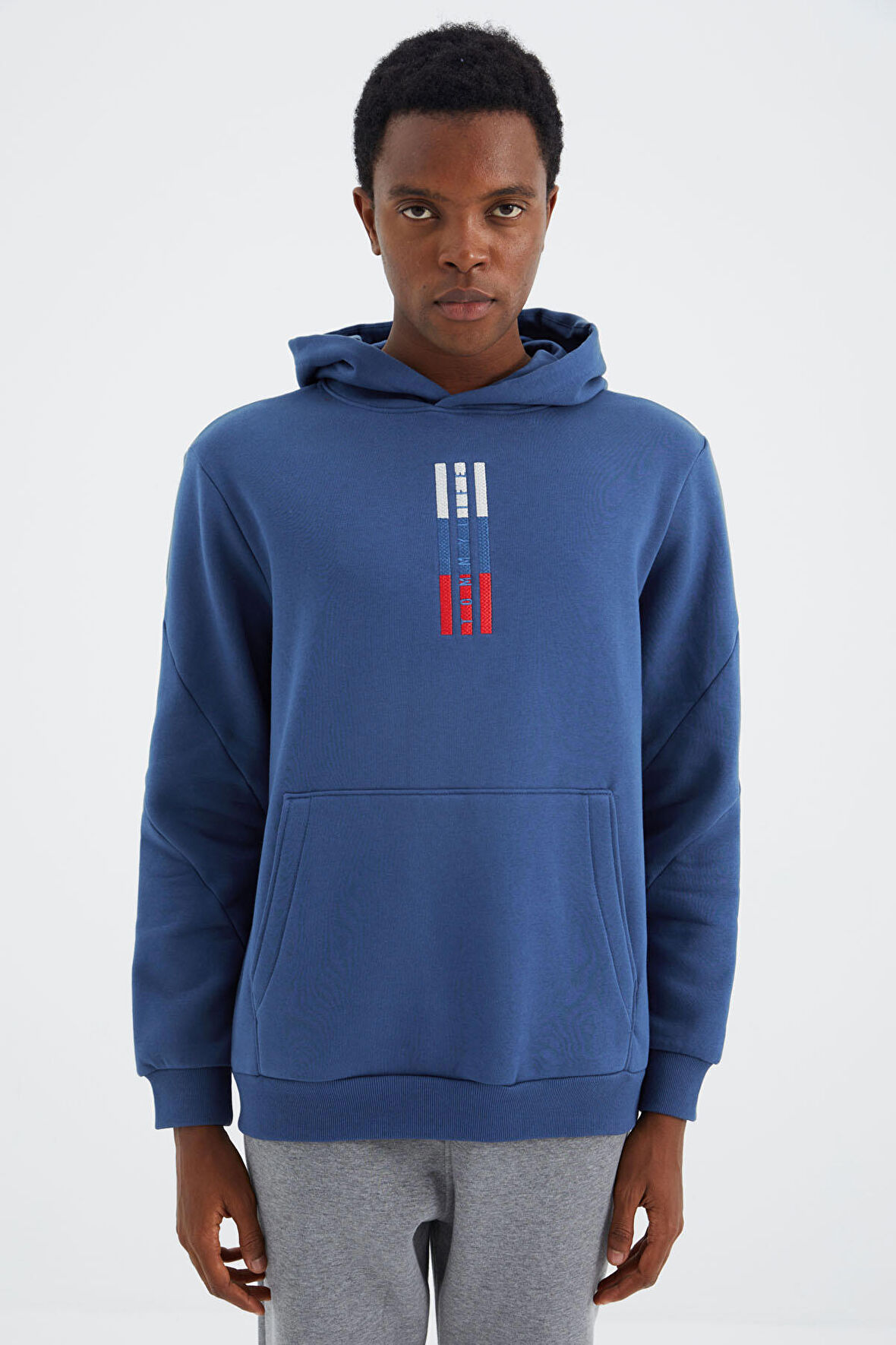 Parlıament Kapüşonlu Nakış Detaylı Rahat Kalıp Erkek Sweatshirt - 88291 | S