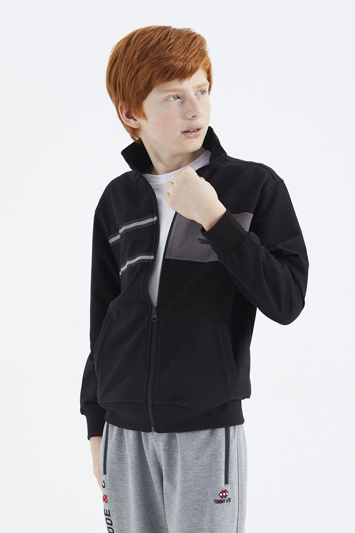 Siyah Dik Yaka Erkek Çocuk Sweatshirt - 11183 | 8-9