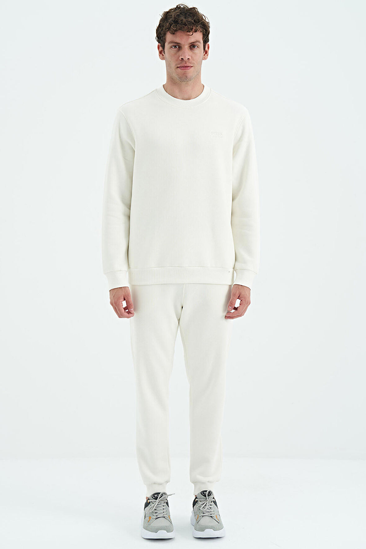 Ekru O Yaka Rahat Kalıp Şardonlu Basic Jogger Erkek Eşofman Takım - 85190 | XL