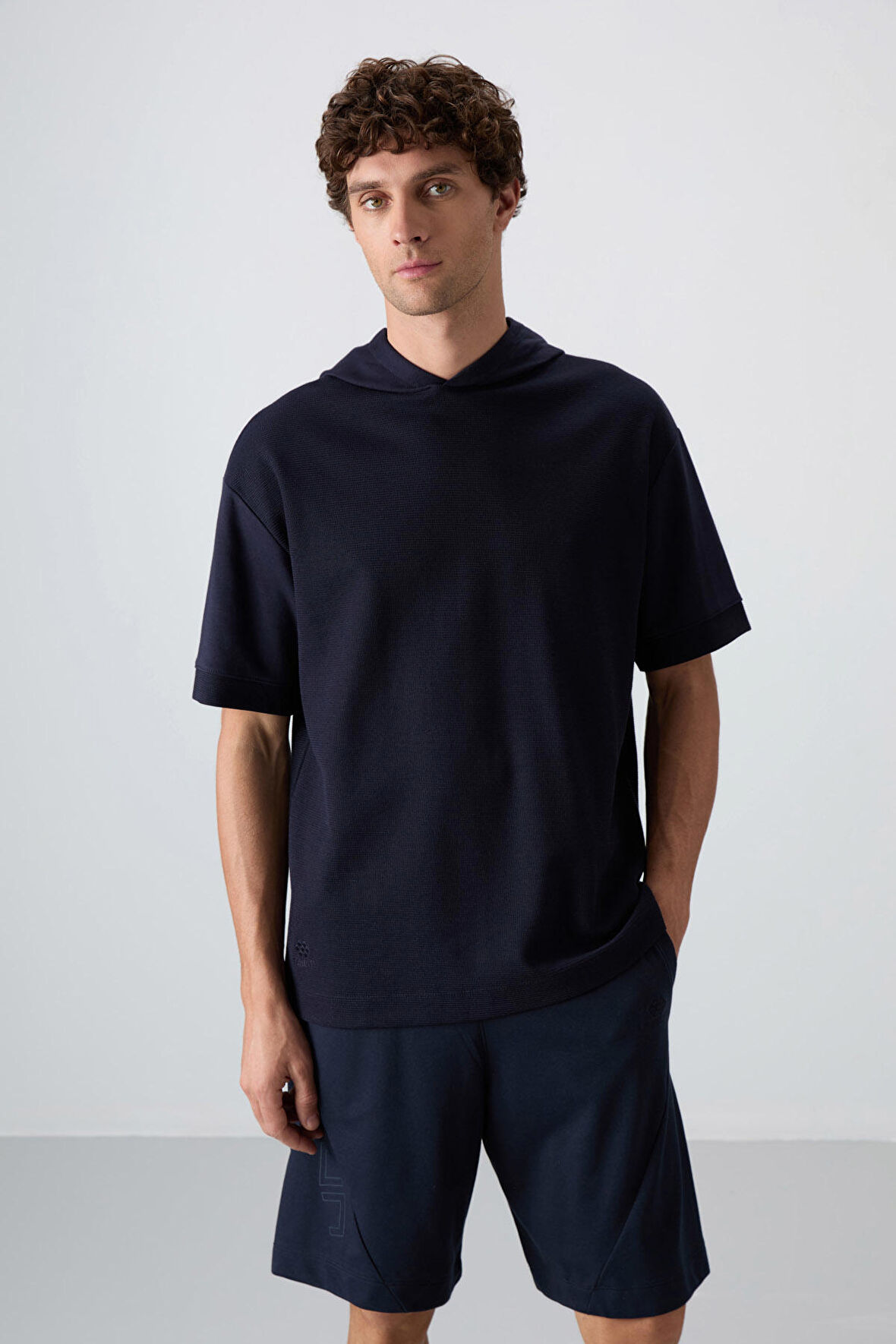 Lacivert Pamuklu Kalın Yüzeyi Dokulu Oversize Fit Basic Erkek T-Shirt - 88335 | S