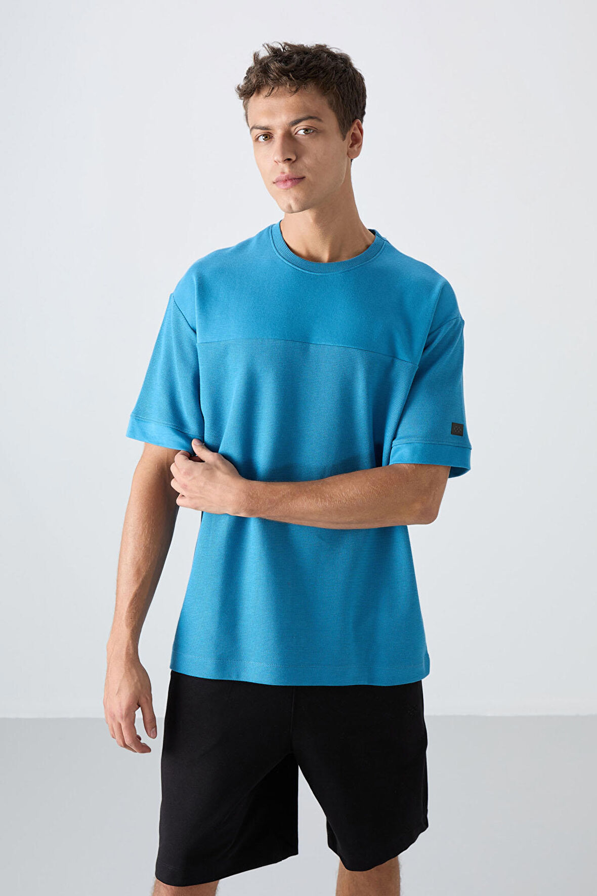 Petrol Mavi Pamuklu Kalın Yüzeyi Dokulu Oversize Fit Basic Erkek T-Shirt - 88340 | L