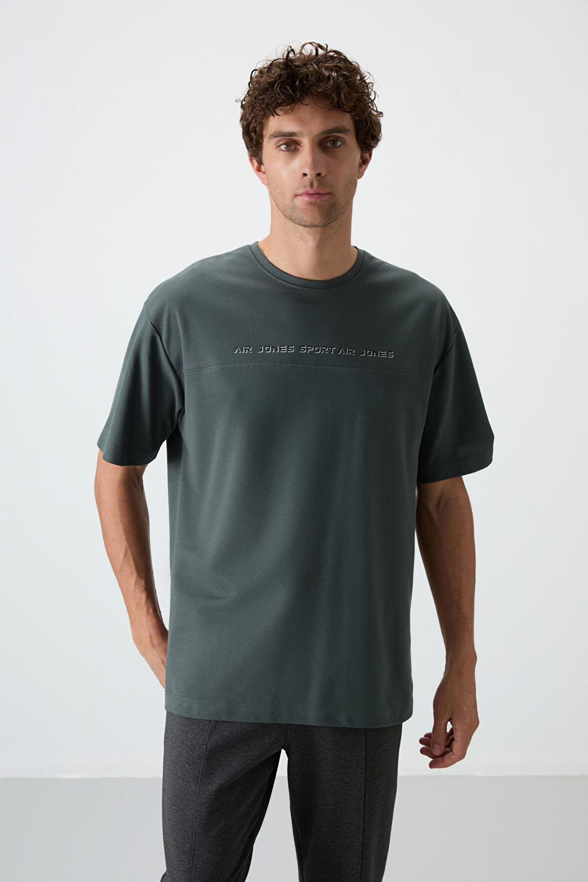 Haki Pamuklu Kalın Yüzeyi Dokulu Oversize Fit  Baskılı Erkek T-Shirt - 88371 | XXL